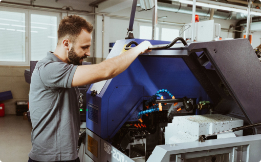 More than 60 years of experience in fastening technology.