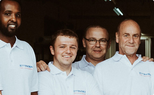 Wie man besondere Produkte herstellt? Mit besonderen  Mitarbeitern.